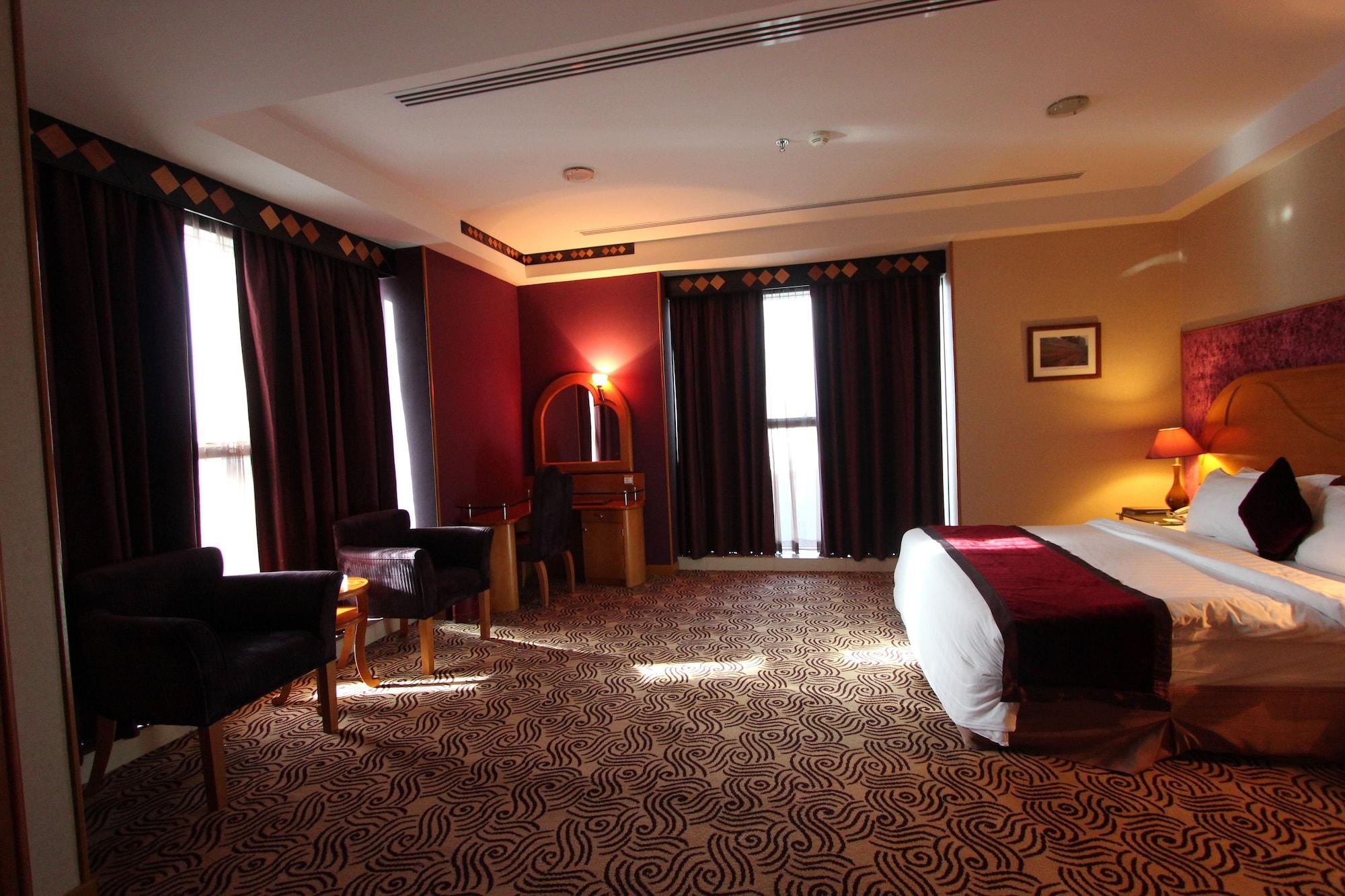 Awaliv International Hotel Ta'if Buitenkant foto A room at the hotel