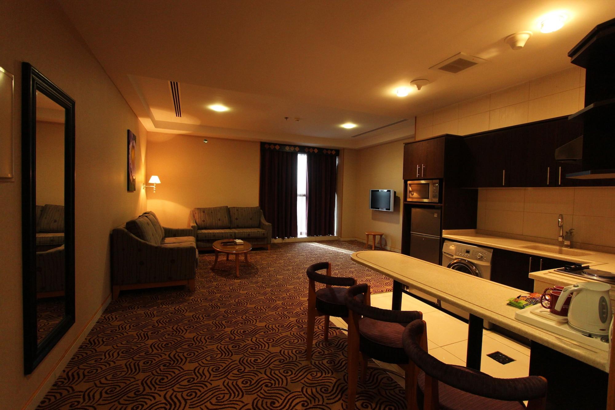 Awaliv International Hotel Ta'if Buitenkant foto A typical apartment at the complex