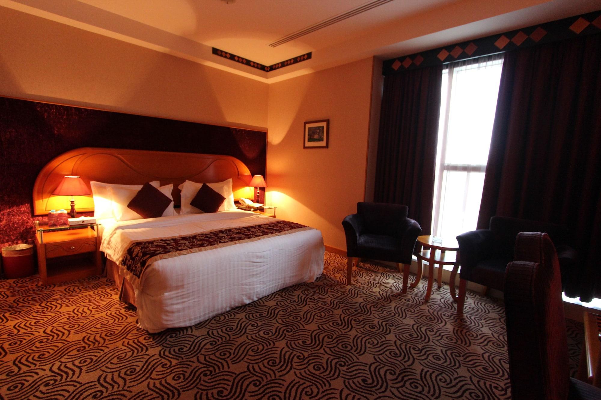 Awaliv International Hotel Ta'if Buitenkant foto A room at the hotel