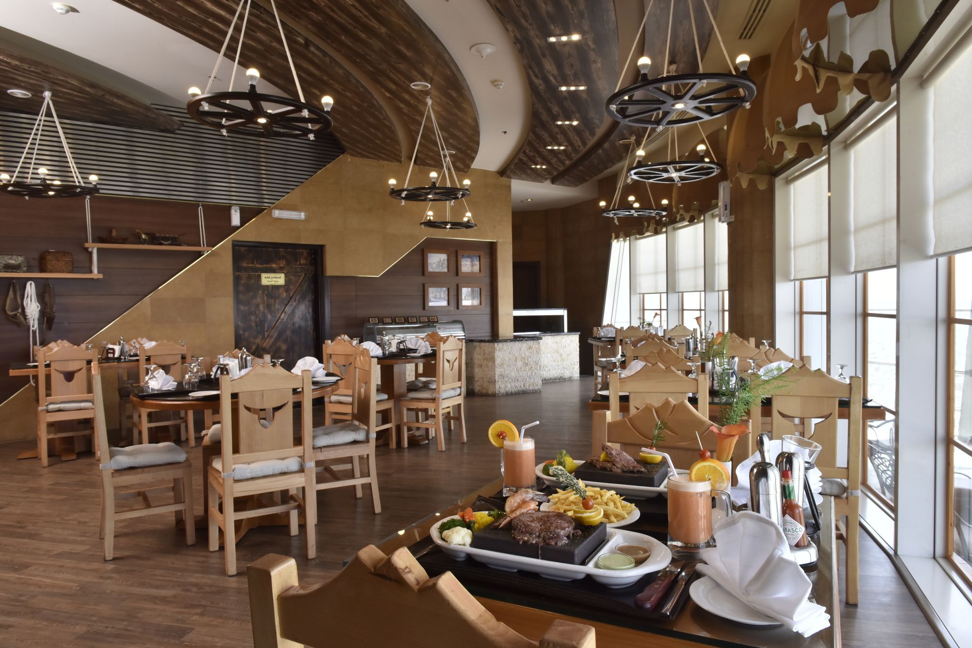 Awaliv International Hotel Ta'if Buitenkant foto The restaurant